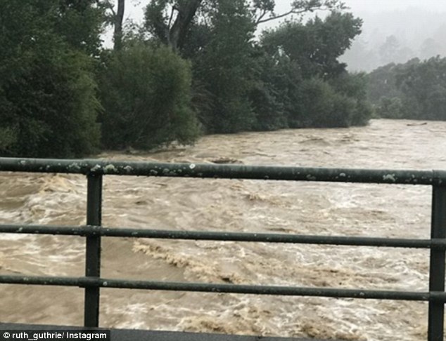 Siêu bão Gita nhấn chìm New Zealand trong biển tuyết giữa mùa hè